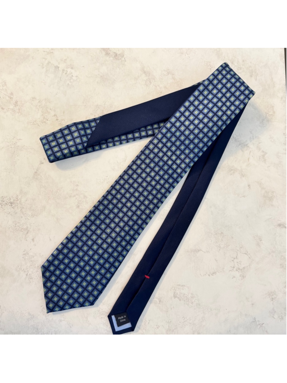 Men's Tommy Hilfiger Silk Necktie Blue Green Geometric Patterned Standard